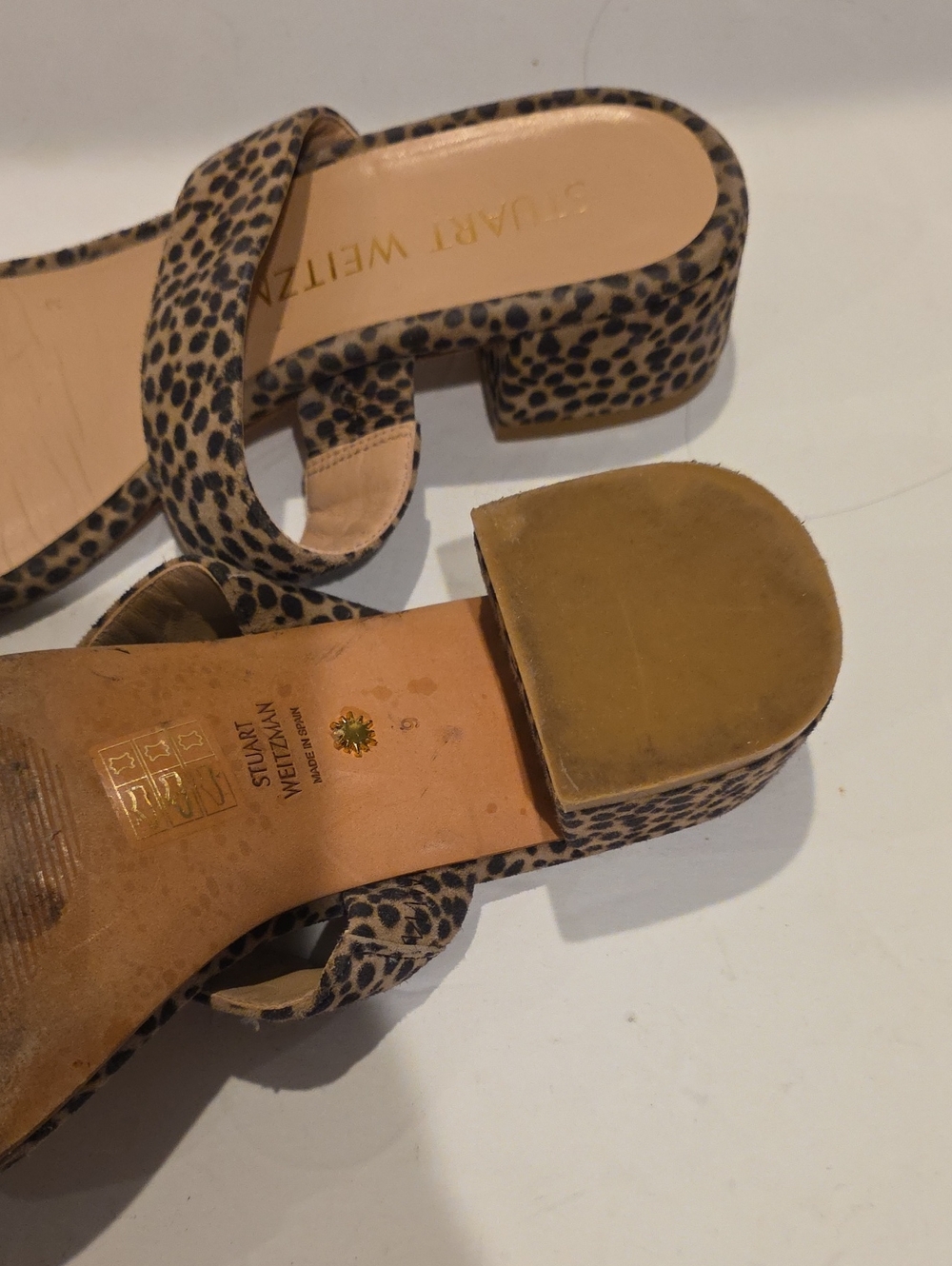 Stuart Weitzman Leopard Print Block Heel Sandals Square Toe Trendy Size 9 Shoes - Picture 8 of 9